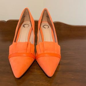 Classy & Flirty Fall Pumps